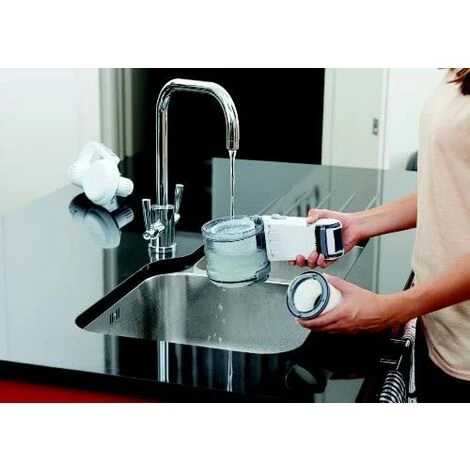 Black & Decker BLACK+DECKER PV1820L-QW - Aspirapolvere A Mano Senza Filo 18V (1,5Ah), Testa Girevole E Azione Ciclonica. 3 Black & Decker BLACK+DECKER PV1820L-QW - Aspirapolvere A Mano Senza Filo 18V (1,5Ah), Testa Girevole E Azione Ciclonica. - immagine 3