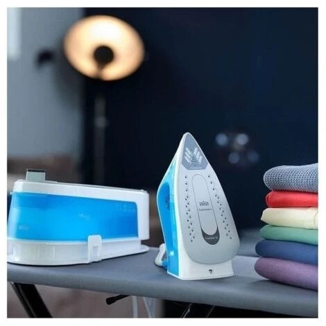 Braun CareStyle 1 Is 1012 Bl Ferro Da Stiro Con Caldaia 2400W 15 Litri Ceramica Blu/Bianco 2 Braun CareStyle 1 Is 1012 Bl Ferro Da Stiro Con Caldaia 2400W 15 Litri Ceramica Blu/Bianco - immagine 2